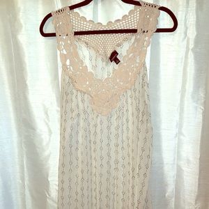 Torrid cream colored tank blouse. Size 2